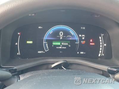 2025 Toyota Camry LE - zdjęcie 12 z 33 - miniatura