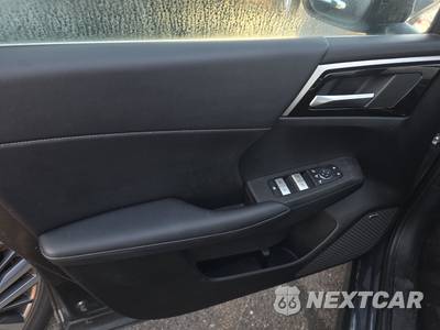 2025 Mitsubishi Outlander Trail Edition - zdjęcie 9 z 31 - miniatura