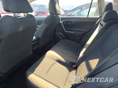 2025 Toyota RAV4 LE - zdjęcie 13 z 27 - miniatura