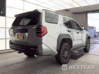 2025 Toyota 4Runner SR5 - zdjęcie 4 z 31 - miniatura