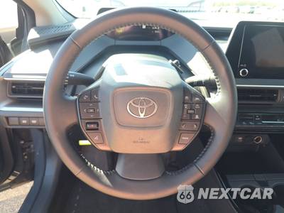 2026 Toyota Prius LE - zdjęcie 10 z 26 - miniatura