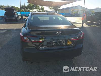 2026 Toyota Camry SE - zdjęcie 5 z 24 - miniatura