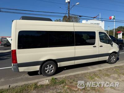 2023 Mercedes-Benz Sprinter 2500 Passenger Van High Roof 170.0" WB - zdjęcie 7 z 82 - miniatura
