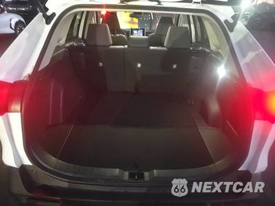 2025 Toyota RAV4 Hybrid XLE - zdjęcie 16 z 29 - miniatura