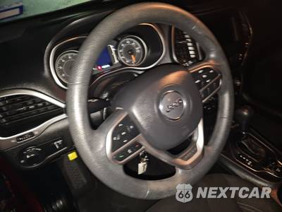2020 Jeep Cherokee Latitude - zdjęcie 10 z 28 - miniatura
