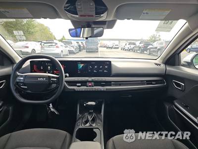 2025 Kia K4 LXS - zdjęcie 11 z 28 - miniatura