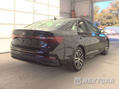 2026 Volkswagen Jetta SE - zdjęcie 4 z 29 - miniatura