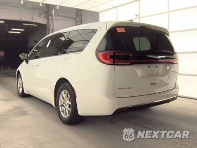 2023 Chrysler Pacifica Touring L 121.6" WB - zdjęcie 6 z 34 - miniatura
