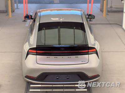 2025 Toyota Prius LE - zdjęcie 5 z 36 - miniatura