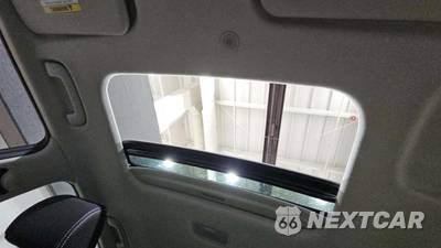 2025 Hyundai Venue SEL - zdjęcie 21 z 36 - miniatura