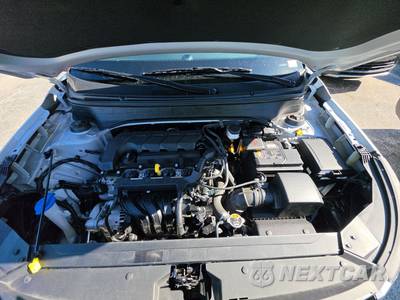 2026 Hyundai Venue SEL - zdjęcie 15 z 22 - miniatura