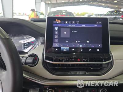 2025 Jeep Compass Limited - zdjęcie 11 z 33 - miniatura