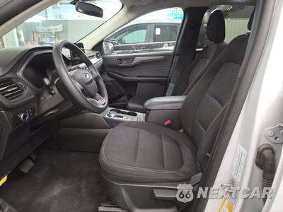 2025 Ford Escape Active - zdjęcie 7 z 23 - miniatura