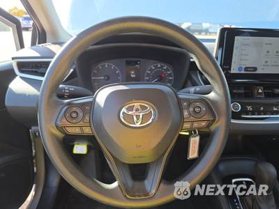 2025 Toyota Corolla LE Sedan - zdjęcie 10 z 26 - miniatura