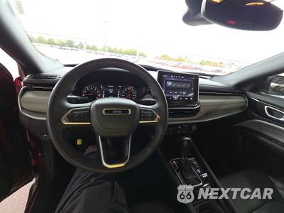 2025 Jeep Compass Limited - zdjęcie 11 z 29 - miniatura