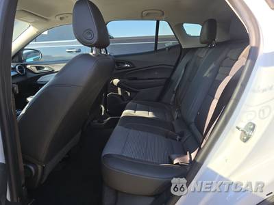 2025 Chevrolet Trax LT - zdjęcie 13 z 23 - miniatura