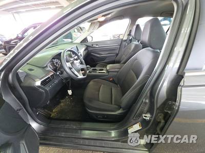 2025 Nissan Altima SV - zdjęcie 7 z 30 - miniatura