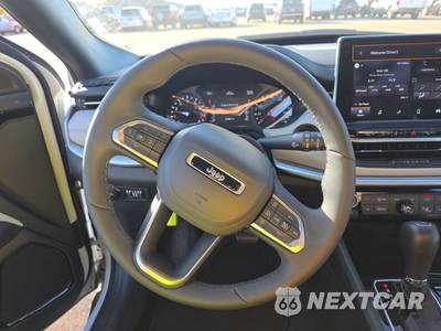 2026 Jeep Compass Limited - zdjęcie 10 z 25 - miniatura