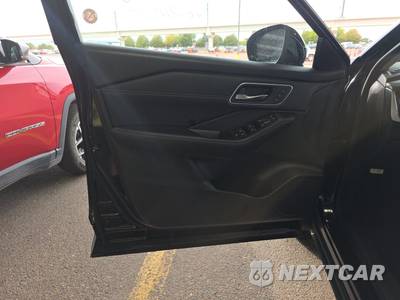 2026 Nissan Rogue Platinum - zdjęcie 9 z 26 - miniatura