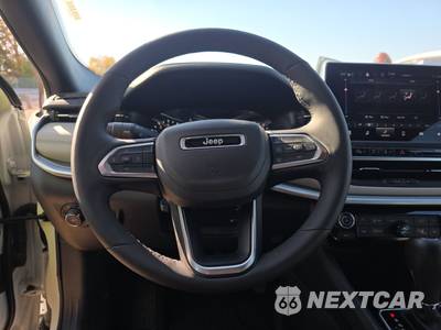 2026 Jeep Compass Limited - zdjęcie 10 z 25 - miniatura