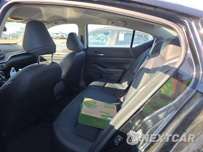 2025 Nissan Altima SR - zdjęcie 13 z 29 - miniatura