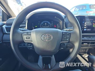 2025 Toyota Camry LE - zdjęcie 10 z 32 - miniatura