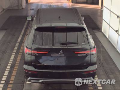 2025 Mitsubishi Outlander SE - zdjęcie 5 z 31 - miniatura