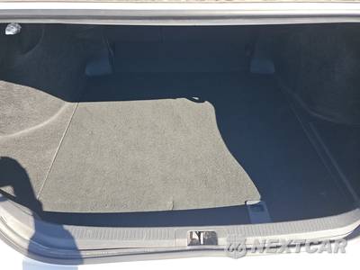 2025 Toyota Camry LE - zdjęcie 16 z 32 - miniatura