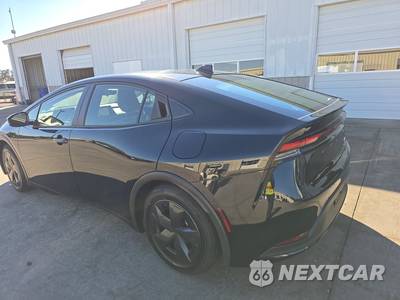 2026 Toyota Prius LE - zdjęcie 6 z 22 - miniatura