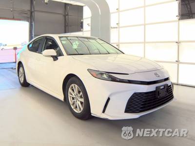 2025 Toyota Camry LE - zdjęcie 3 z 32 - miniatura