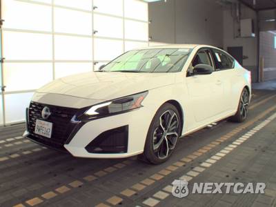 2025 Nissan Altima SR - zdjęcie 1 z 27 - miniatura