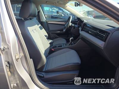 2026 Volkswagen Jetta SE - zdjęcie 8 z 24 - miniatura