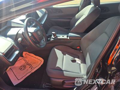 2026 Toyota Prius LE - zdjęcie 7 z 22 - miniatura