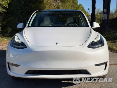 2024 Tesla Model Y Long Range - zdjęcie 8 z 17 - miniatura