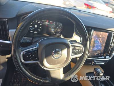 2017 Volvo S90 T6 Momentum - zdjęcie 10 z 20 - miniatura
