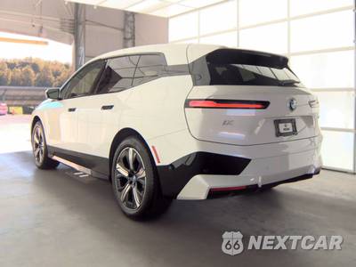 2024 BMW iX Sports Activity Vehicle xDrive50 - zdjęcie 6 z 27 - miniatura
