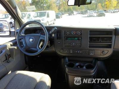 2025 Chevrolet Express 3500 Passenger Van LT 1LT 155.1" WB - zdjęcie 10 z 30 - miniatura