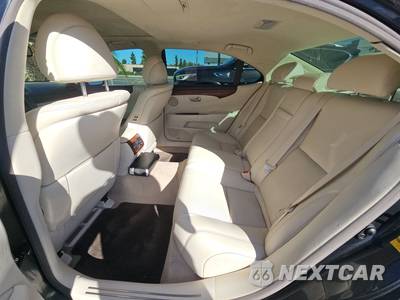 2011 Lexus LS 460L - zdjęcie 13 z 34 - miniatura