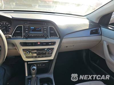 2015 Hyundai Sonata SE - zdjęcie 11 z 25 - miniatura