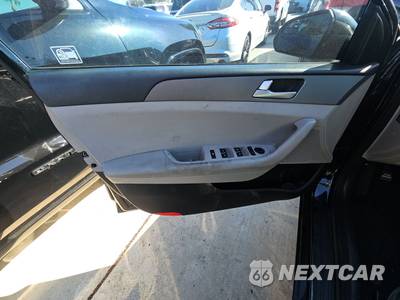2015 Hyundai Sonata SE - zdjęcie 9 z 25 - miniatura