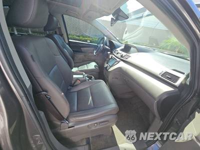 2016 Honda Odyssey Touring 118.1" WB - zdjęcie 8 z 29 - miniatura