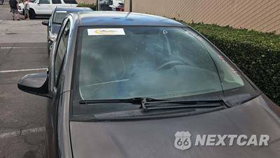 2015 Toyota Yaris LE - zdjęcie 32 z 35 - miniatura
