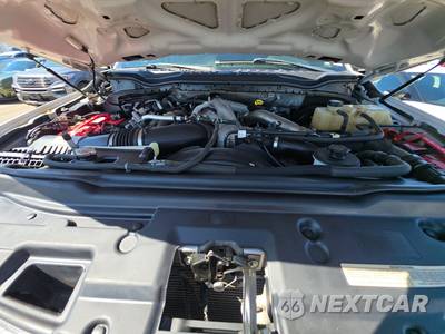 2021 Ford Super Duty F-250 XL Crew Cab Medium Bed - zdjęcie 15 z 31 - miniatura
