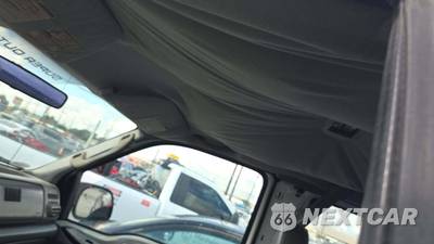 2005 Ford Super Duty F-350 Cab Chassis XL Extended Cab w/Rear Doors - zdjęcie 27 z 40 - miniatura