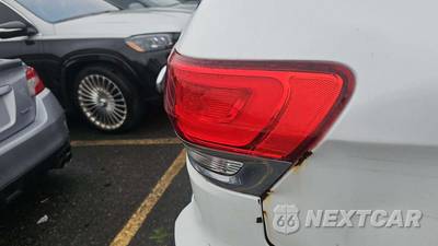 2017 Jeep Grand Cherokee Limited - zdjęcie 31 z 42 - miniatura