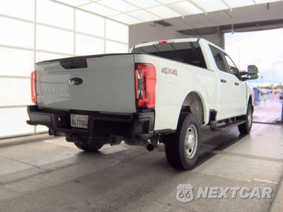 2026 Ford Super Duty F-250 XL Crew Cab Medium Bed - zdjęcie 4 z 29 - miniatura