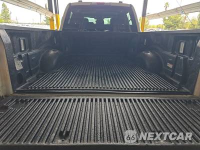 2026 Ford Super Duty F-250 XL Crew Cab Medium Bed - zdjęcie 16 z 29 - miniatura