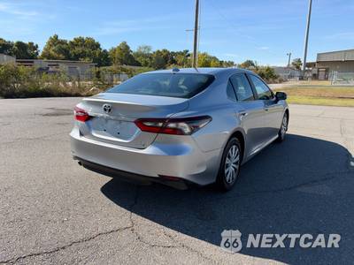 2022 Toyota Camry Hybrid LE - zdjęcie 5 z 38 - miniatura
