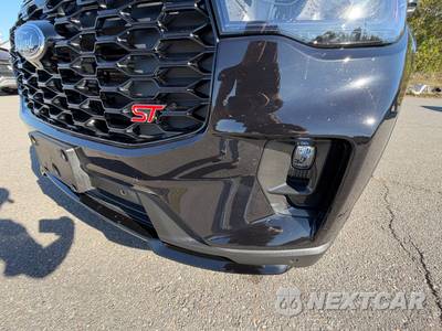 2026 Ford Explorer ST - zdjęcie 31 z 33 - miniatura