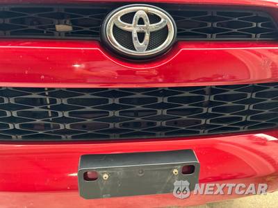 2019 Toyota 4Runner SR5 Premium - zdjęcie 8 z 22 - miniatura